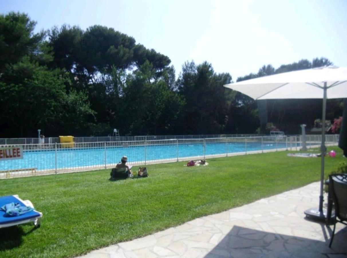 Bel Appartement Avec Piscine Proche Des Plages Six-Fours-les-Plages Eksteriør billede