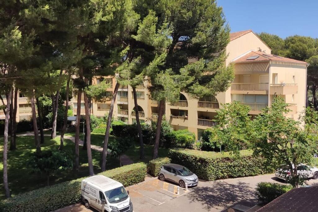 Bel Appartement Avec Piscine Proche Des Plages Six-Fours-les-Plages Eksteriør billede