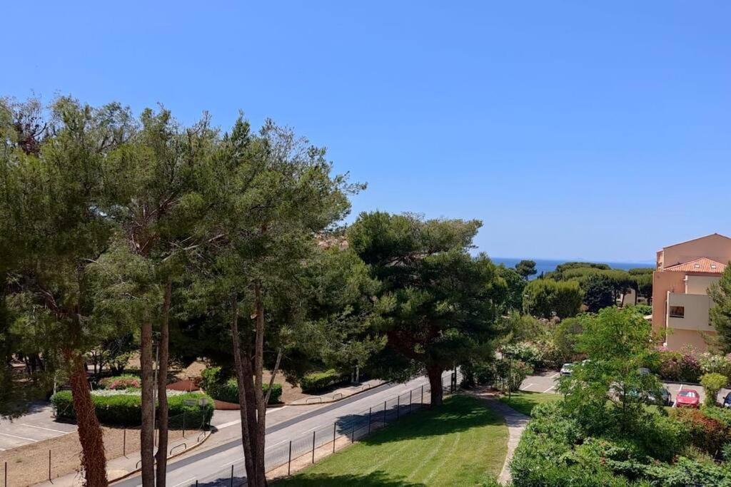 Bel Appartement Avec Piscine Proche Des Plages Six-Fours-les-Plages Eksteriør billede